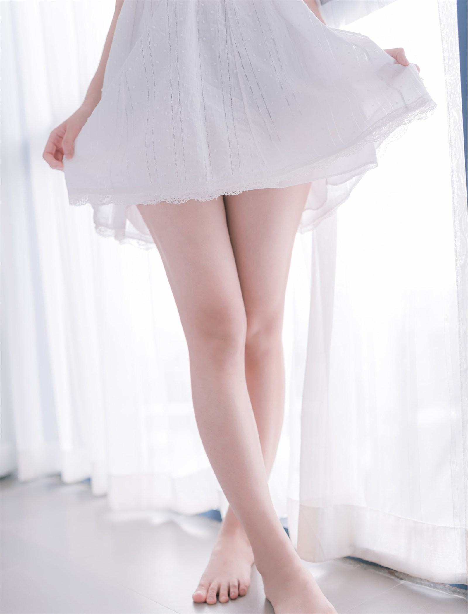 Rabbit play picture white dress double ponytail(19)